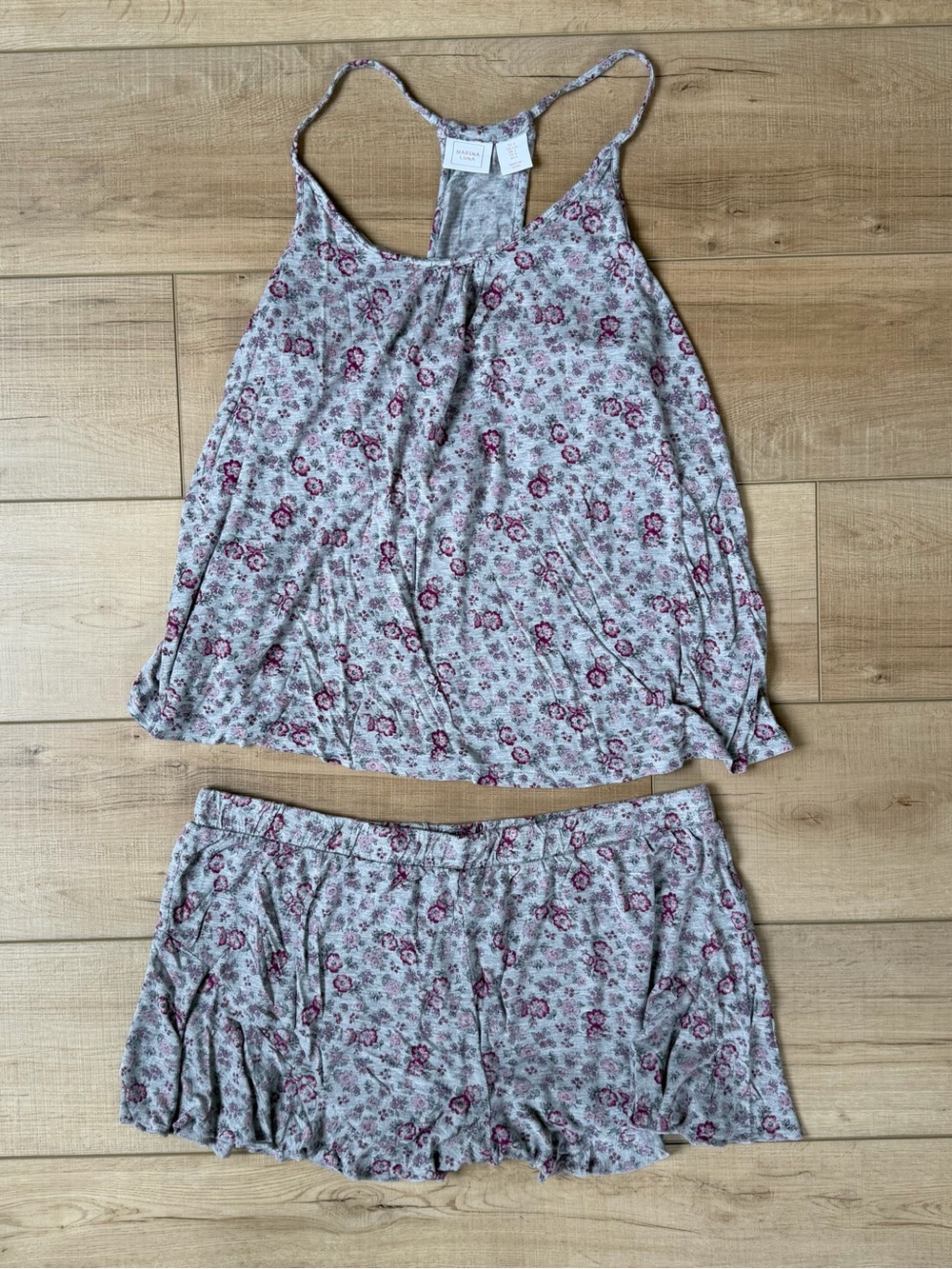Marina Luna 2 Piece Pajama Set.  L Grey & Pink Floral Tank Top Shorts
